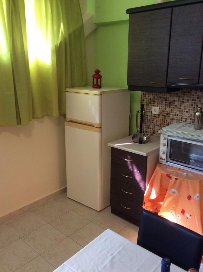 Modern Basement Gio Ii